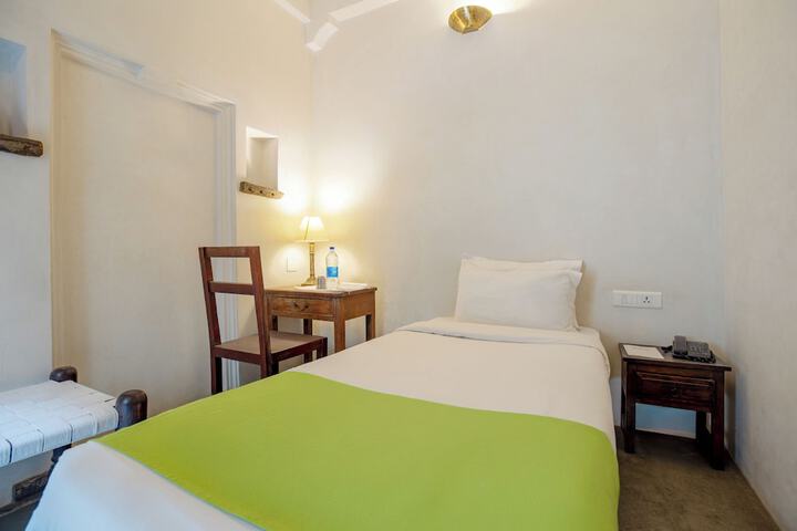 Room 29 of 83