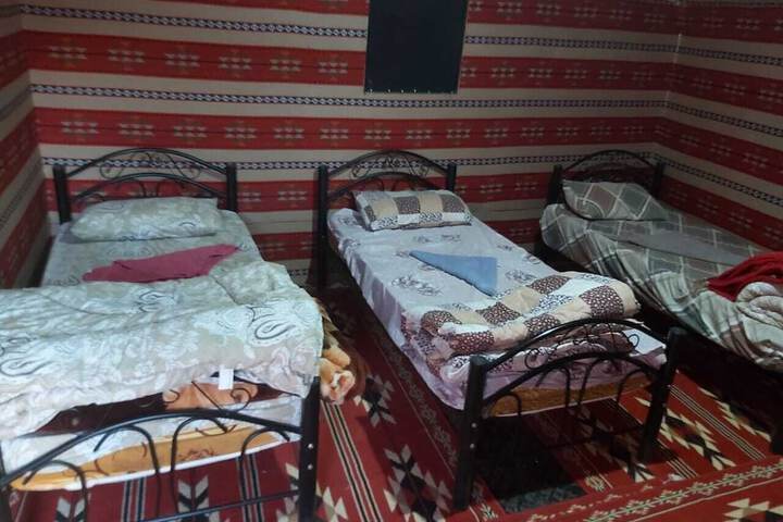 Room 16 of 62