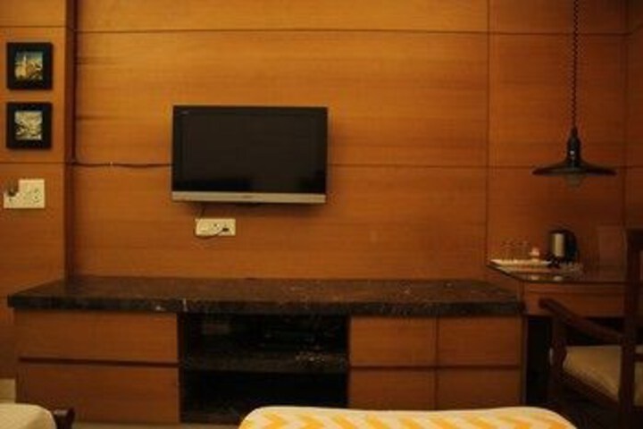 Room 9 of 23