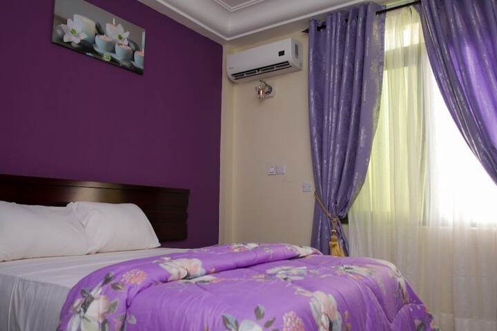 Room 8 of 8