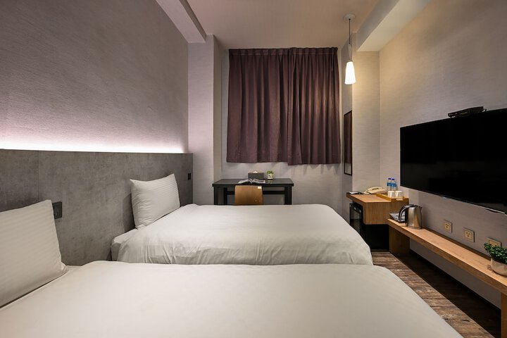 Room 21 of 86