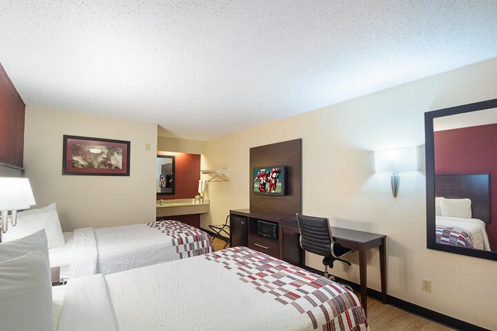 Deluxe 2 Double Beds (2 of 4)