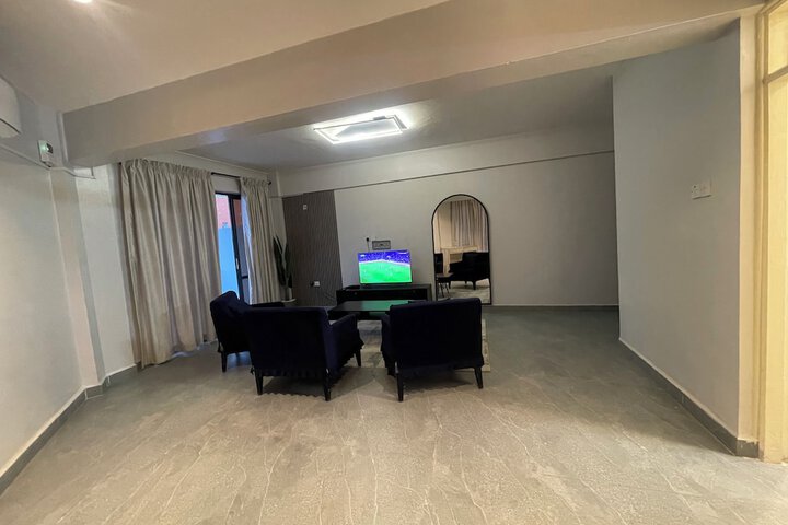 Room 40 of 72