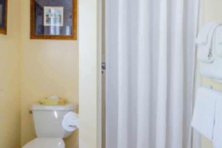 Room 298 of 300