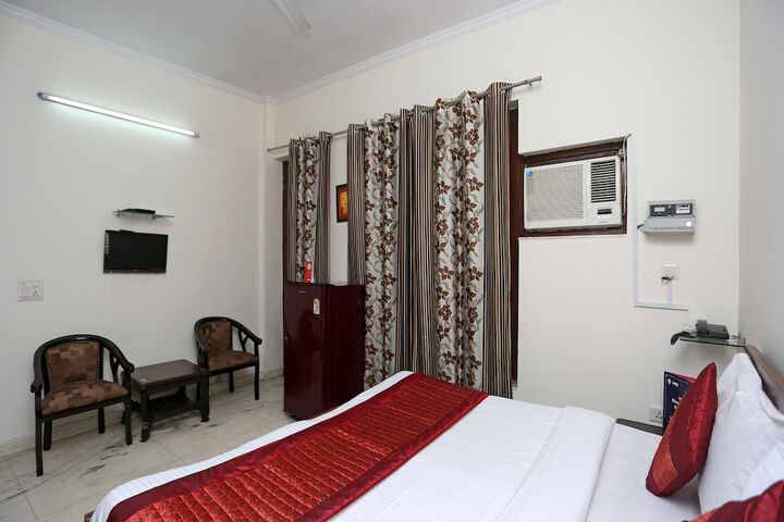 GREEN VALLEY ROOMA BY OYO ROOMS