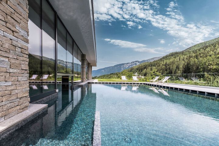 Hotel with Pool