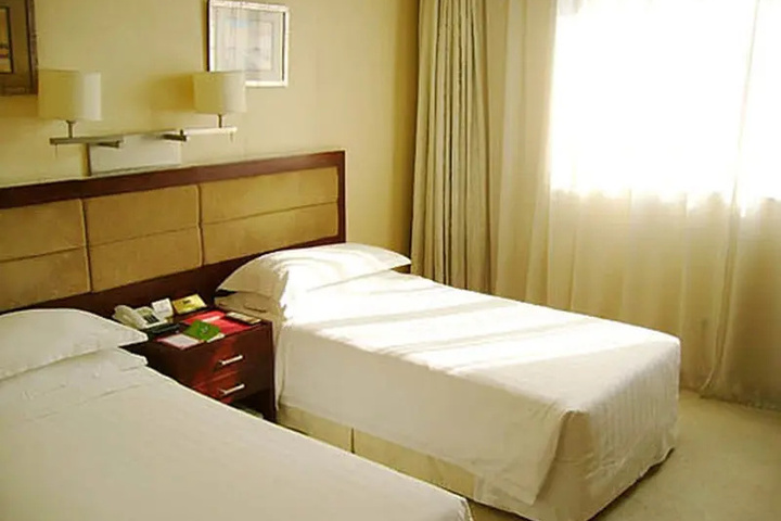 Room 3 of 13