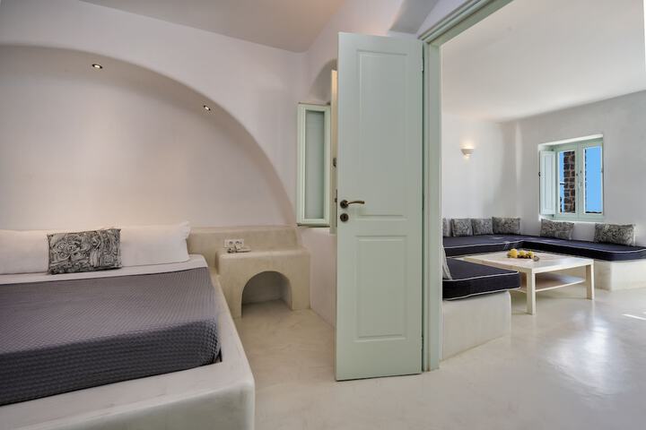 Room 4 of 116