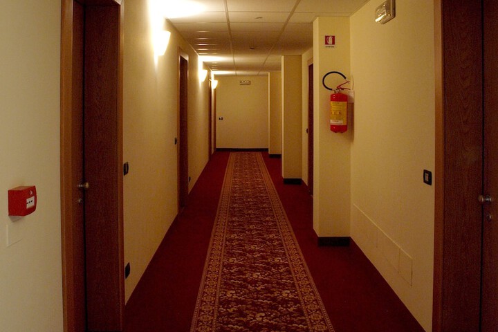 Ballroom/Hall 21 of 27