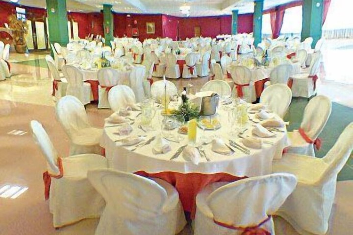 Ballroom/Hall 33 of 41
