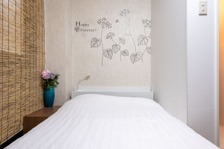 Room 4 of 39