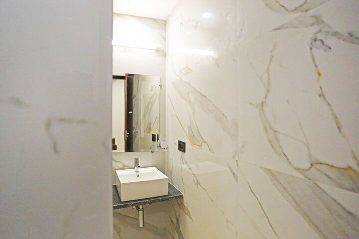 Room 3 of 88