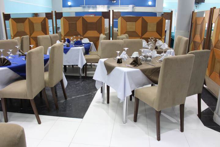 Dining 43 of 56