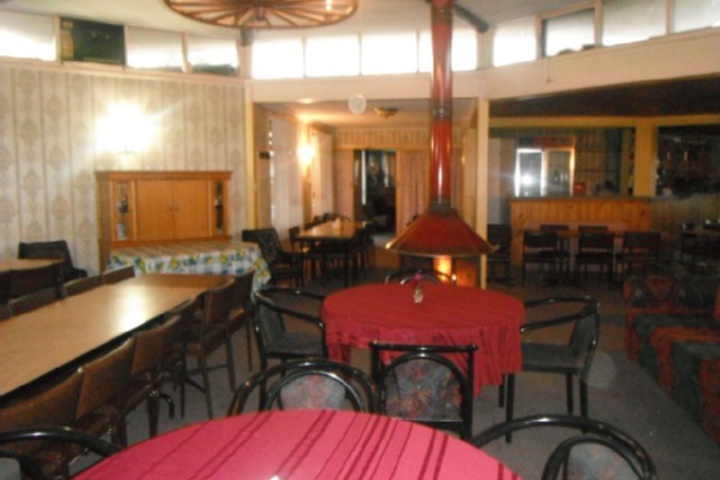 Dining 36 of 144