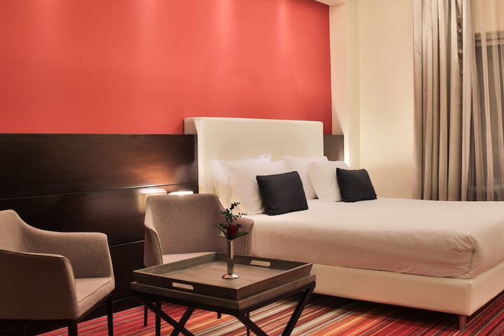 Room 26 of 73