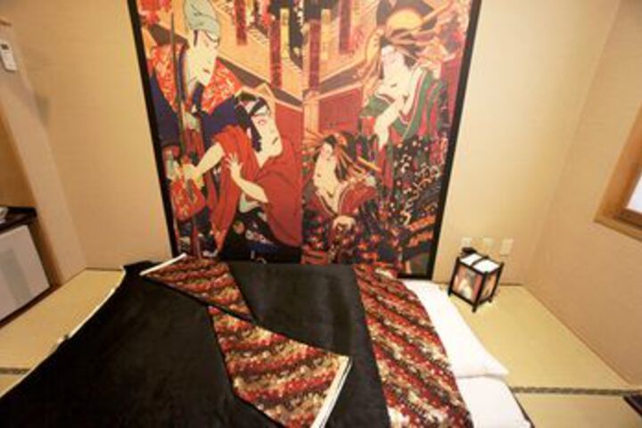 Room 3 of 24
