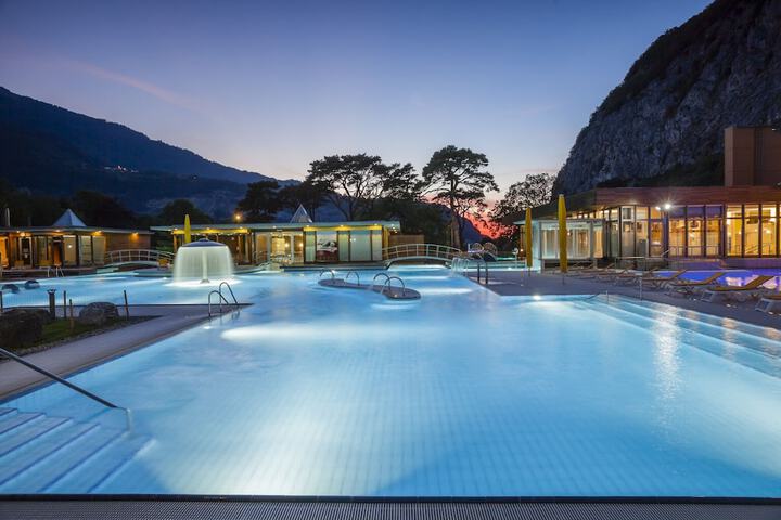 Hotel Pool