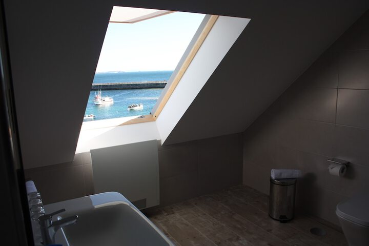 Room 7 of 19