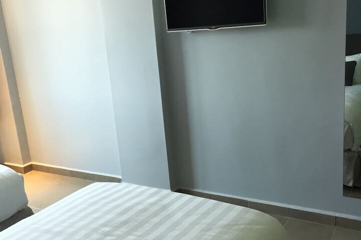 Room 14 of 31