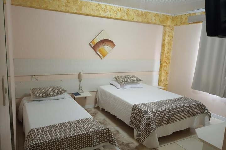 Room 4 of 11