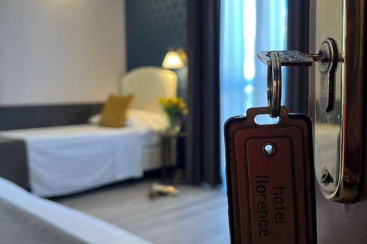 Room 41 of 82