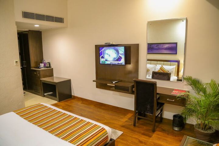 Room 15 of 35