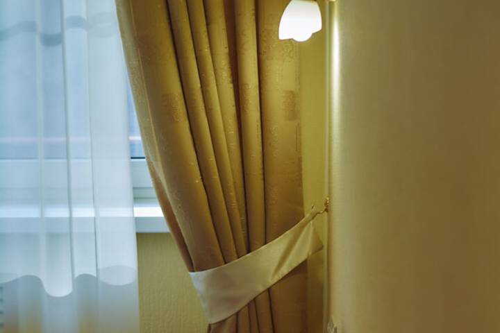 Room 28 of 115