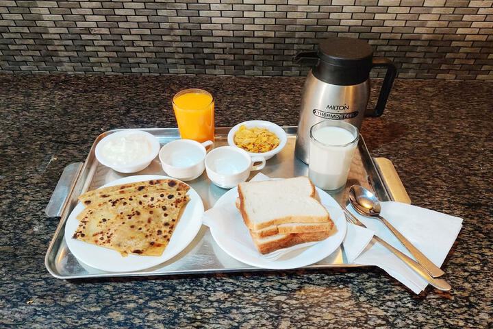 Breakfast/Coffee Service 12 of 15