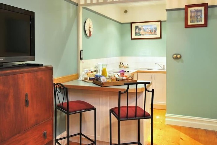 Private kitchenette
