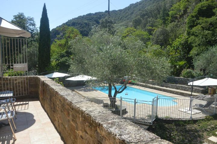 Hotel Pool