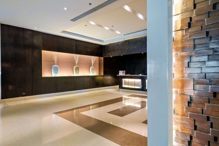 Concierge desk