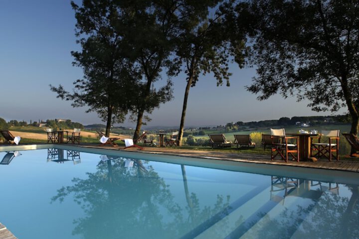 Pool 25 of 47