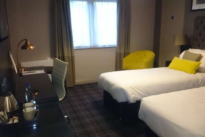 Room 12 of 50