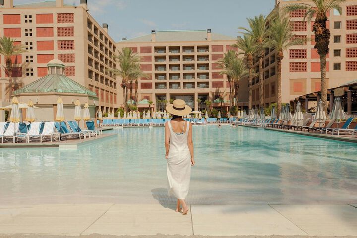 Pool 54 of 175