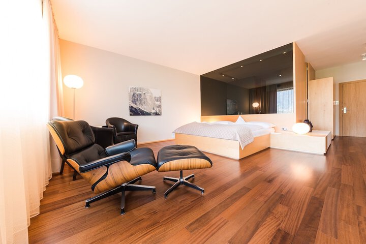 Room 14 of 43
