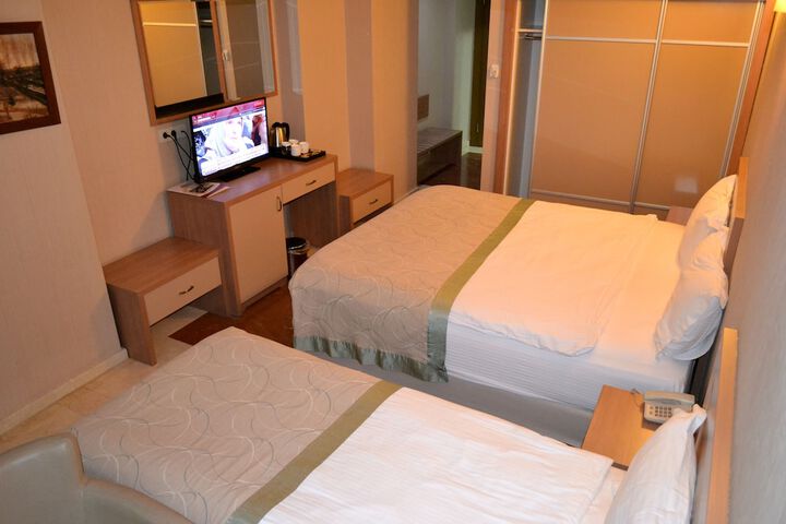 Room 5 of 35