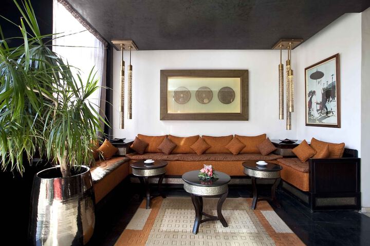 Guest Lobby