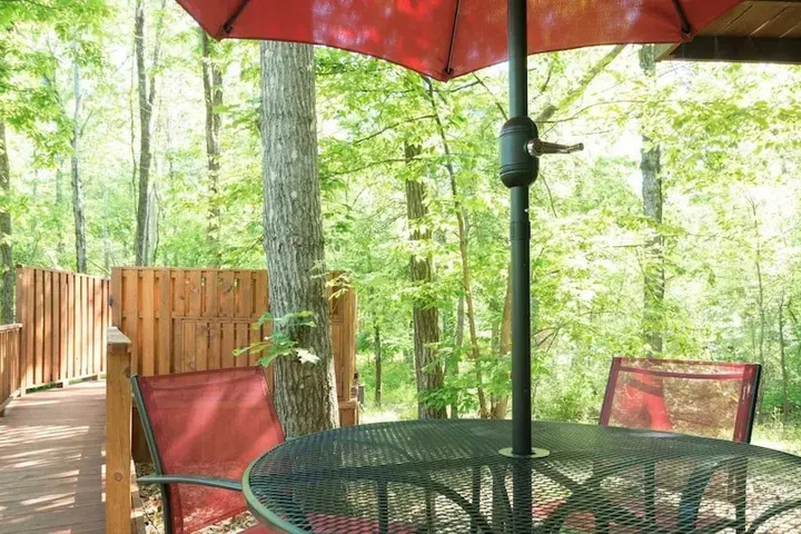 Image of Shady Nook With Private Hot Tub and Minutes Away From Broken Bow Lake by Redawning
