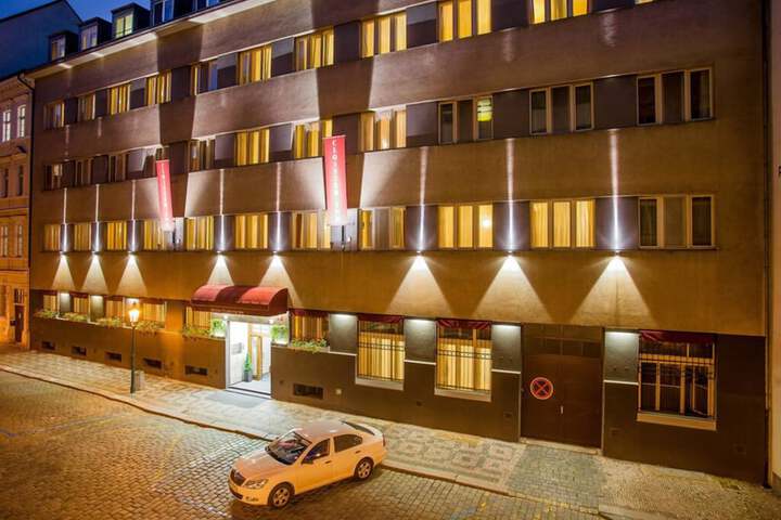 Front of property - evening/night