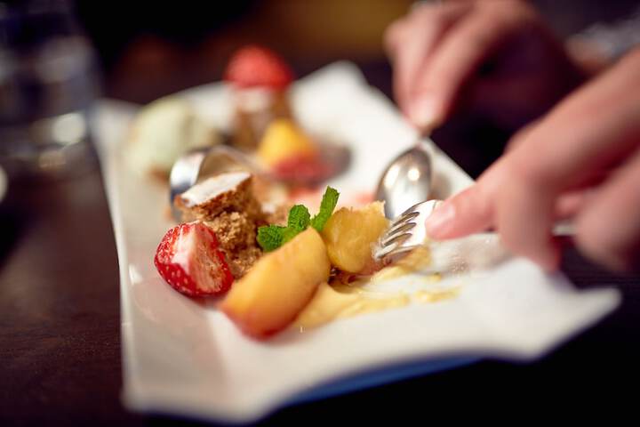 Dining 60 of 125