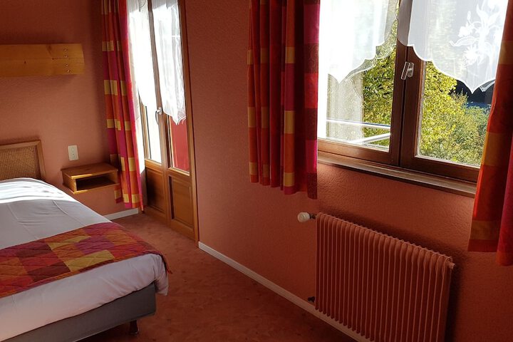 Room 28 of 91