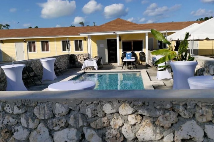 Pool 4 of 5