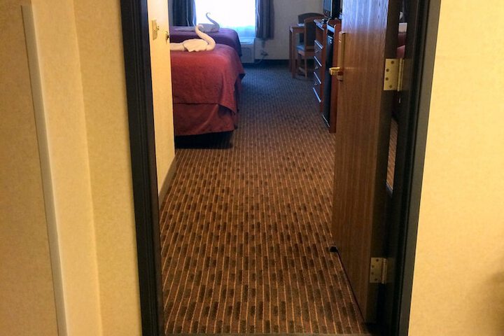 Room 35 of 65