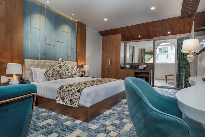 Room 4 of 35
