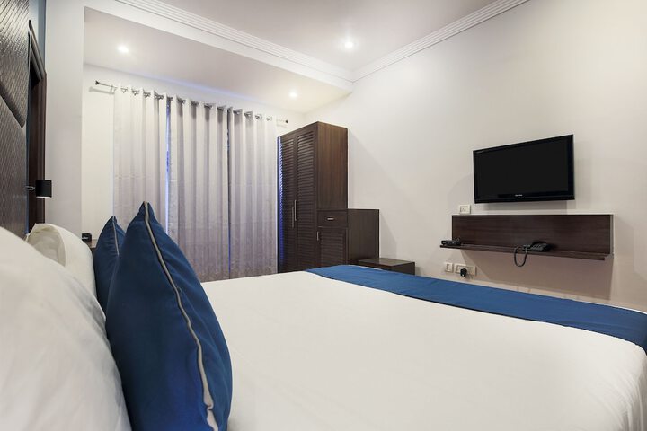 Room 30 of 36