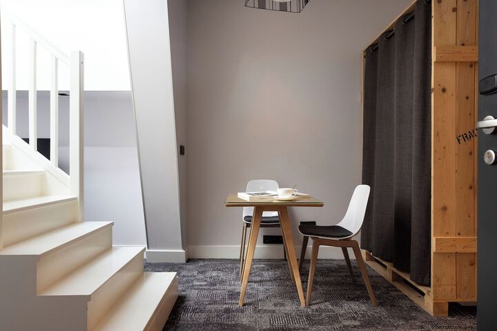 Room 16 of 78