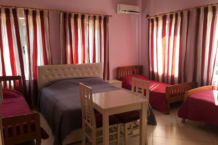 Room 7 of 34