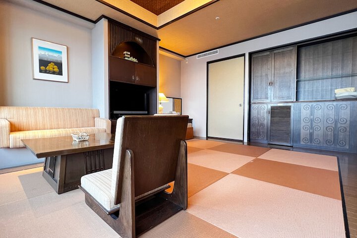 Room 25 of 117