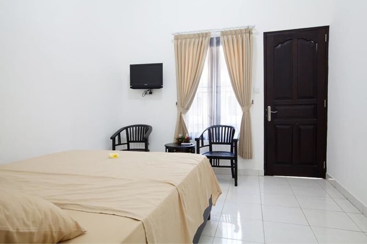 Room 10 of 51