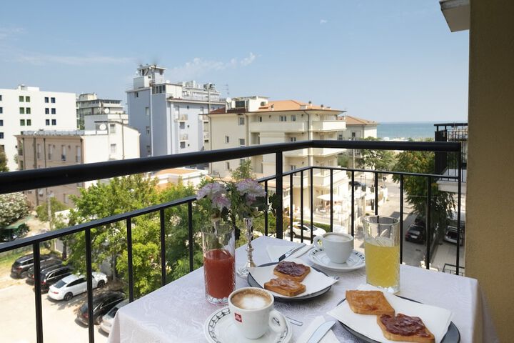 Breakfast/Coffee Service 37 of 41